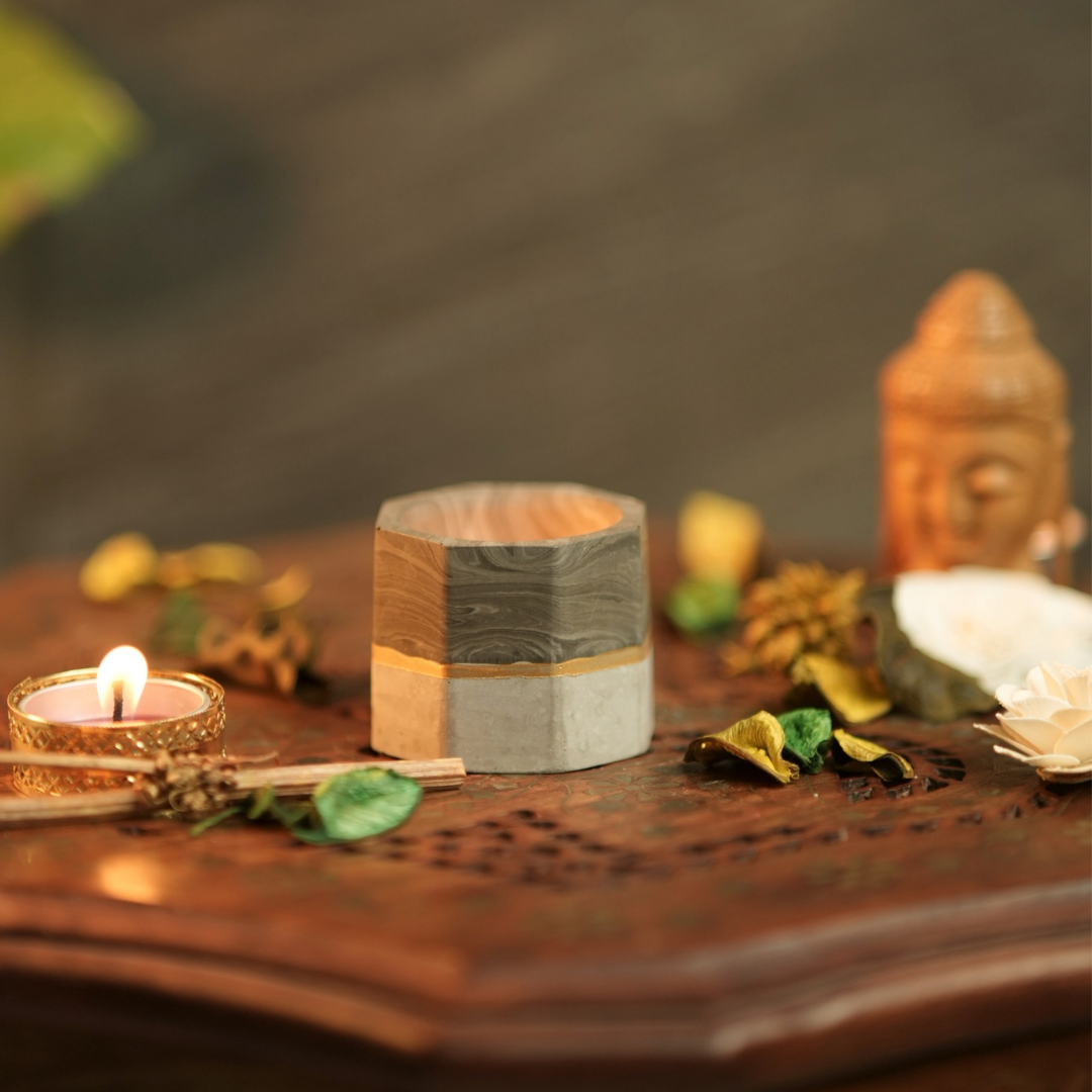 Shop Handmade Concrete Planters in 2-Tone Colors with Golden Ring – Stylish & Durable