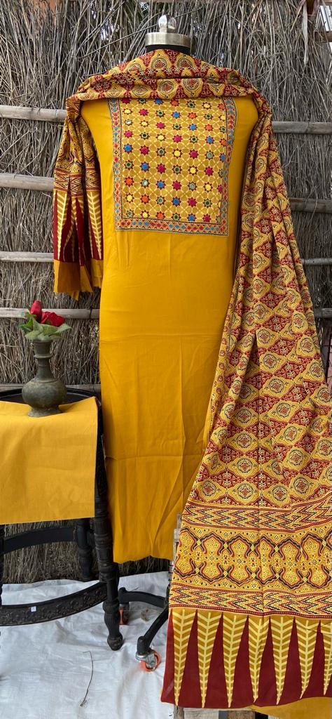 Pakistani Designer Cotton Suit with Patch work | Latest Cotton Designer  Suits Online - Pakistani Dresses